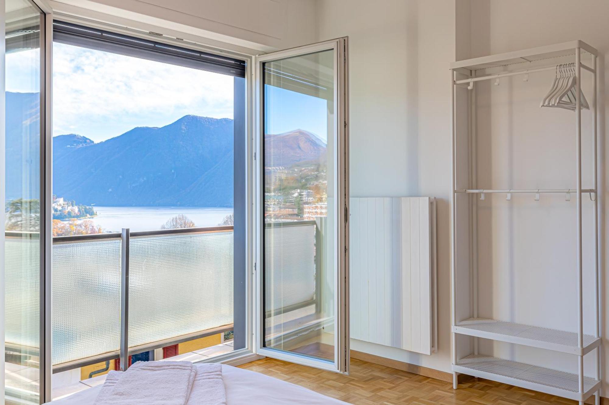 Imperial Of Lugano 4 With A Lake View Behind The Station And 10 Min From The Lake Apartamento Exterior foto